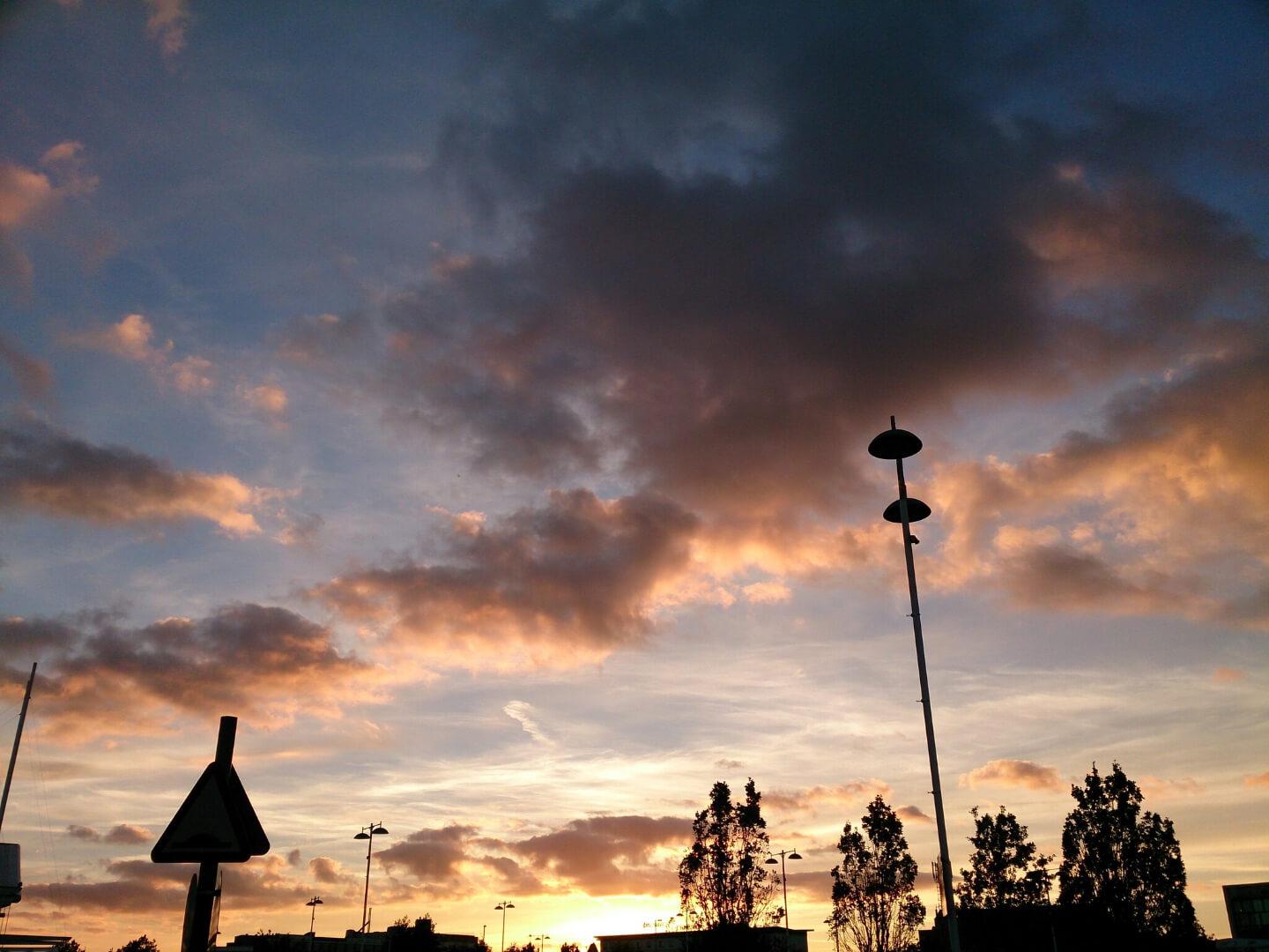 Student Accommodation in Bassett, Southampton - a sunset in Bassett