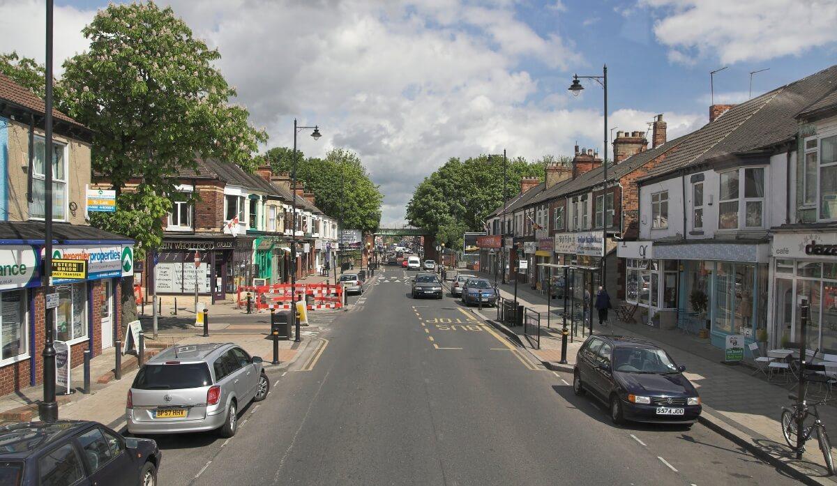 Student Accommodation in Newland Avenue, Hull - the view down Newland Avenue