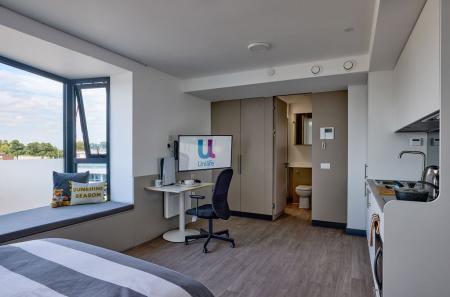 VIP, Bargate House