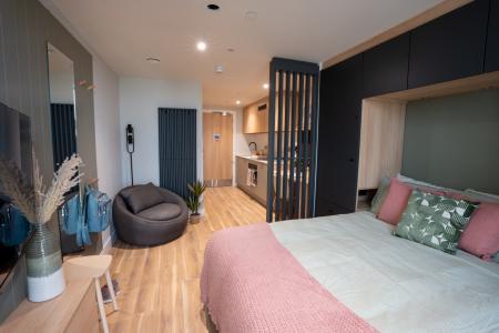 Premium Studio, Standard Floors, Merchant Street
