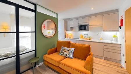 Silver Belvoir | Studio